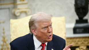 Trump amenaza con retirar la licencia de ABC tras las preguntas de una periodista