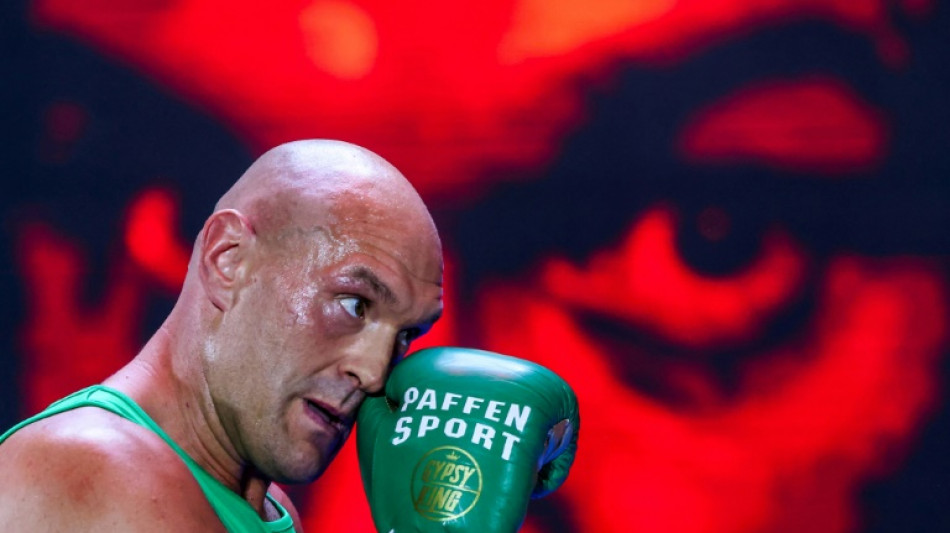 Makhmudov hails heavyweight 'legend' Fury ahead of London clash