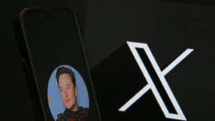 Passe d'armes sur X entre Charlie Hebdo et Elon Musk