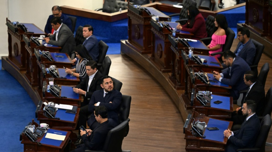 El Congreso de El Salvador aprueba la Ley de impuestos a oenegés