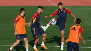 España quiere mantener la ilusión ante Chipre