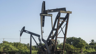 Petrolio in calo dell'1%, il Brent tocca i 60 dollari al barile