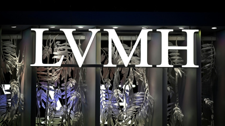 Rachat de Challenges par LVMH: syndicats et RSF en appellent au Conseil d'Etat 