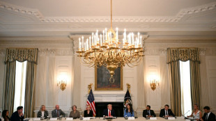 Trump acusa a medios de comunicación de apoyar al grupo de izquierda Antifa