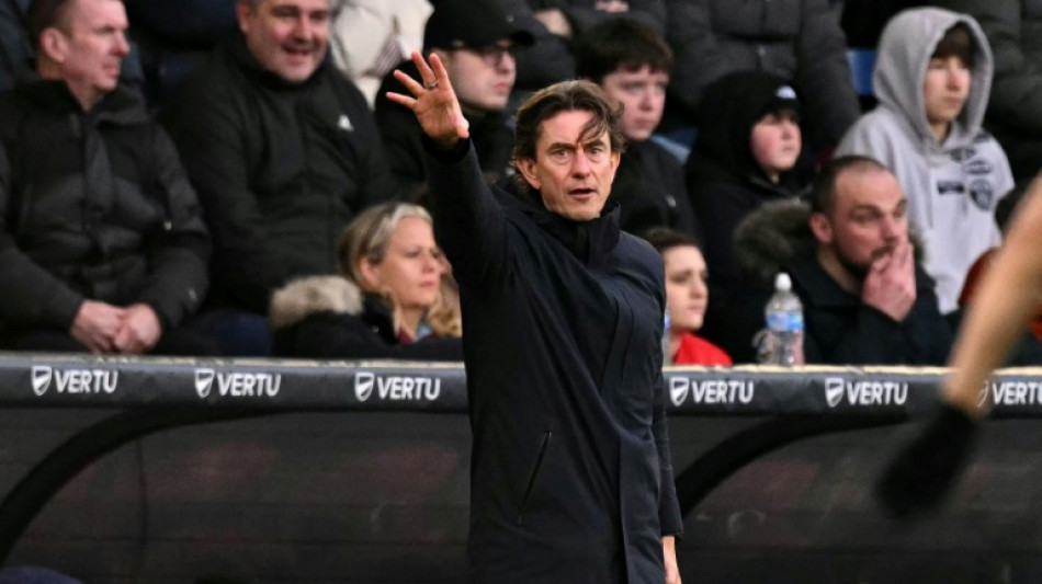 Frank under increased pressure after Spurs stumble at Burnley as City win