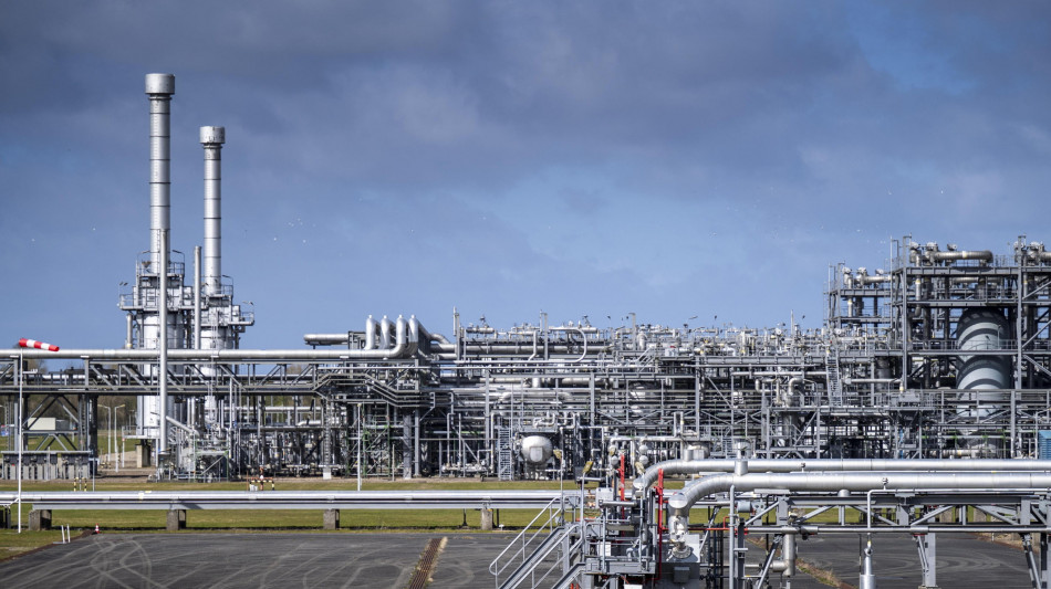 L'Italia accelera sulle scorte di gas, sfiorato il 50% (2)