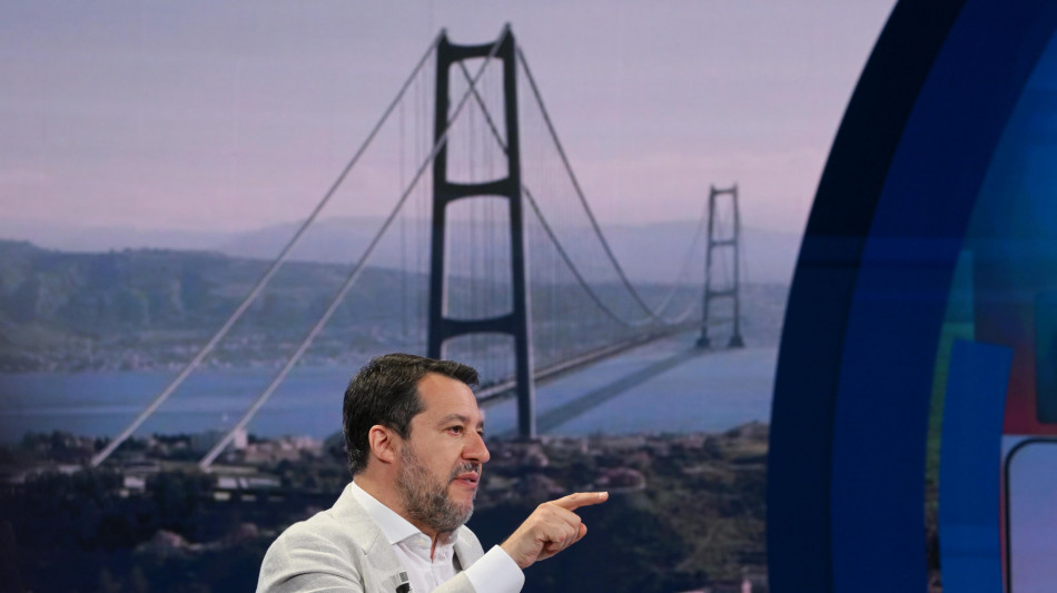 Salvini, obiettivo avvio Ponte nel 2026, conto sia questione di mesi
