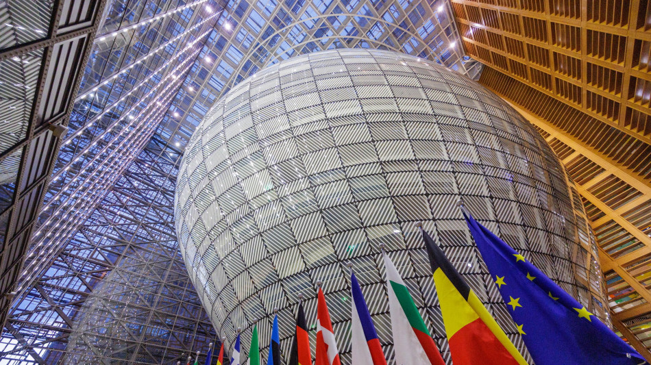 Ue, 'sui dazi chiediamo chiarezza, gli Usa rispettino gli accordi'