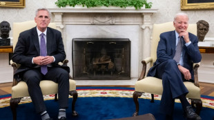 Biden e republicanos chegam a acordo de princípio para evitar default da dívida
