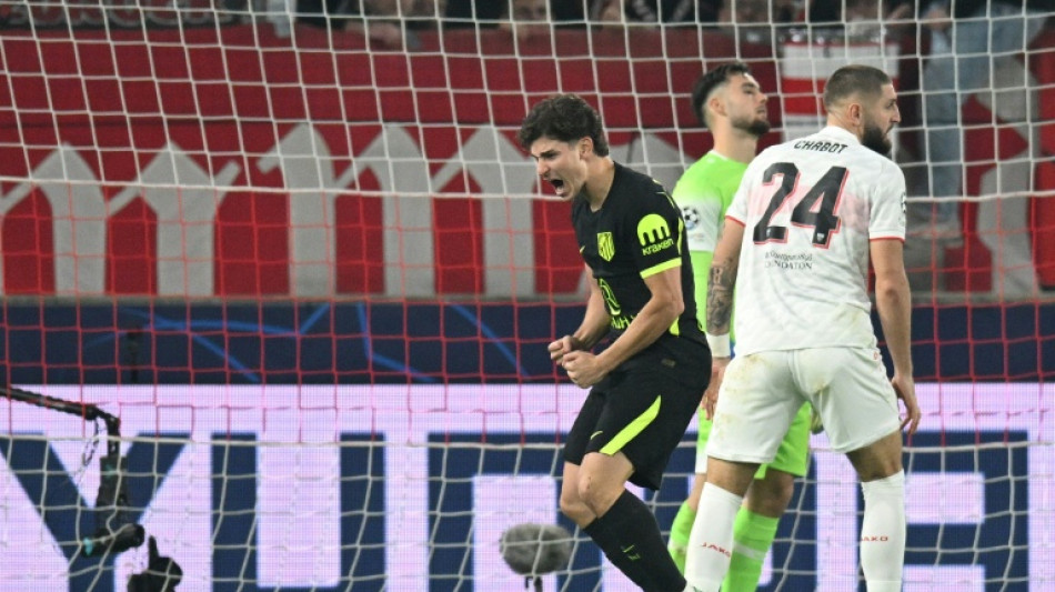 Atl&eacute;tico de Madrid fora de casa com Stuttgart (1-1) na Champions