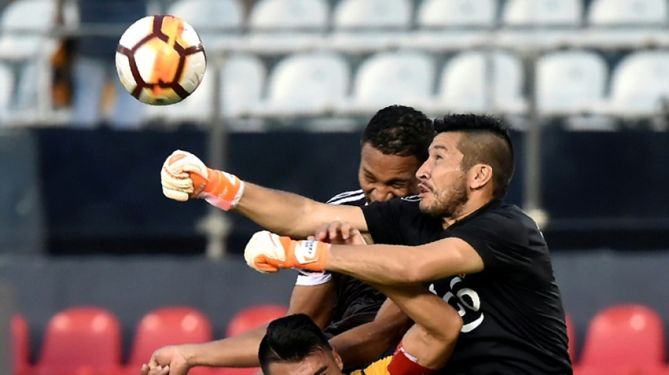 Se entrega el exfutbolista paraguayo V&iacute;ctor Centuri&oacute;n, acusado de narcotr&aacute;fico