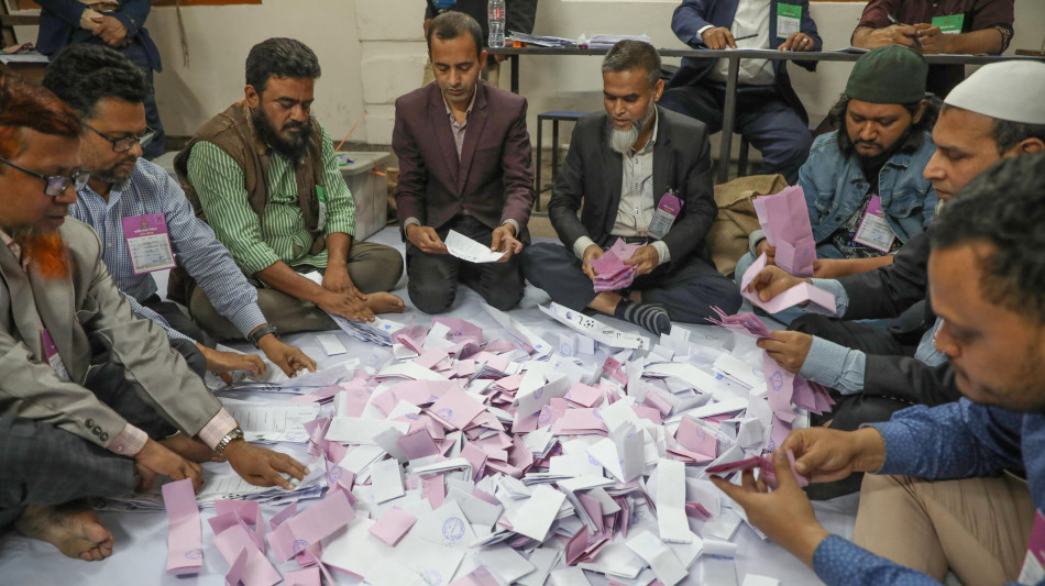 Bangladesh, il partito nazionalista Bnp rivendica la vittoria alle parlamentari
