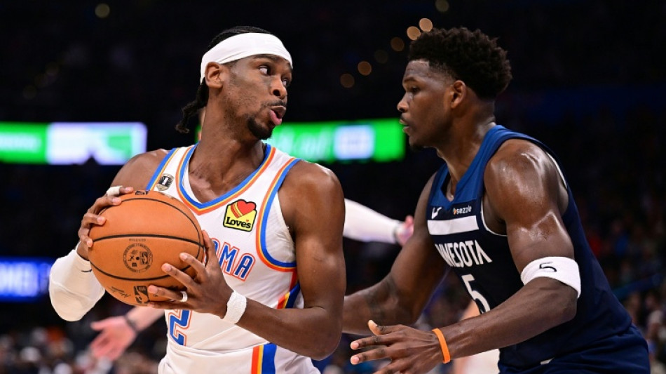 Gilgeous-Alexander keeps streak alive as Thunder down Wolves