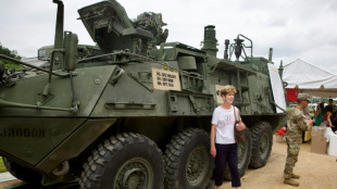 Une parade militaire rêvée par Trump malgré d'importantes manifestations d'opposants