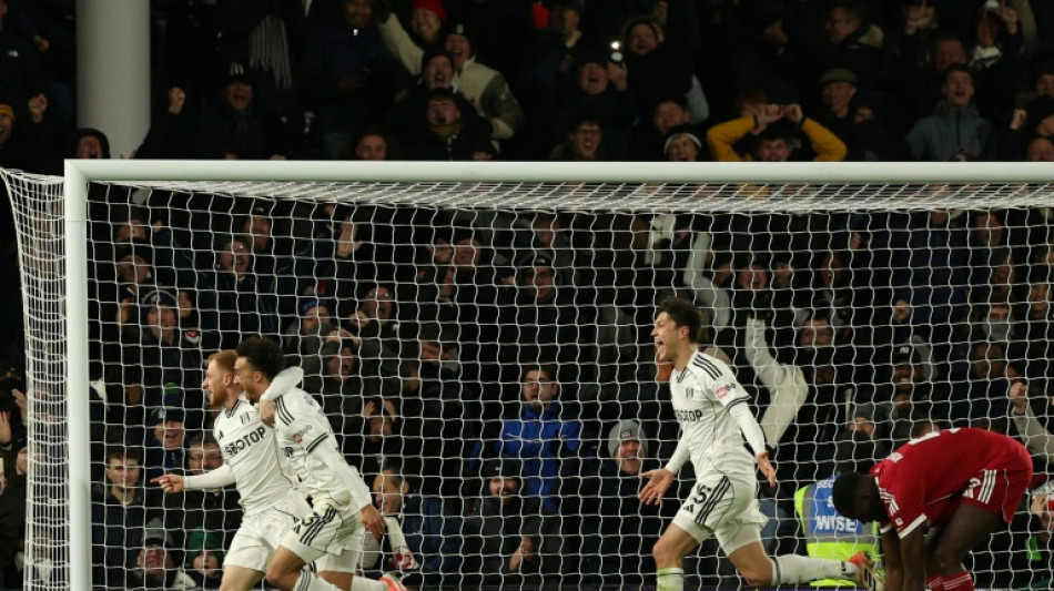 Liverpool held by Fulham after last-gasp Reed rocket