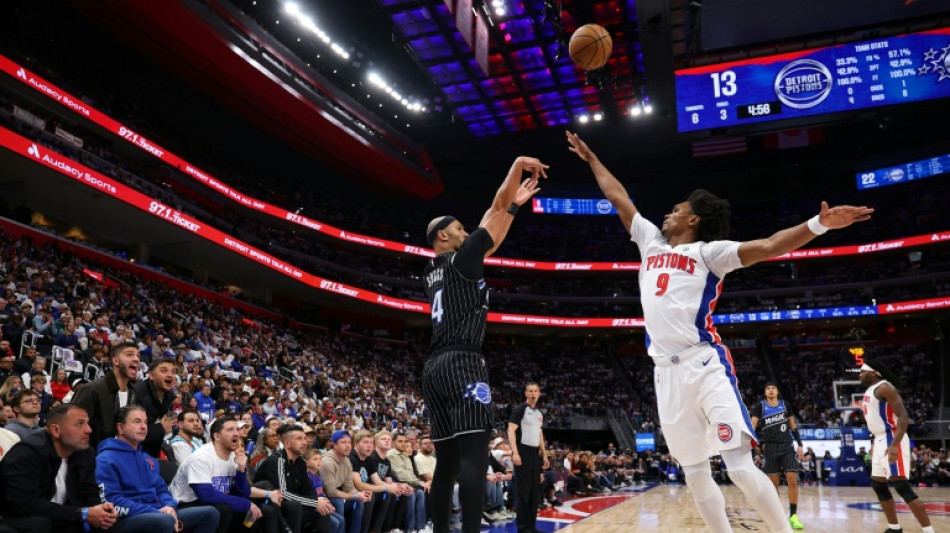 Orlando sorprende a Detroit, l&iacute;der del Este; Thunder, Celtics y Spurs arrollan