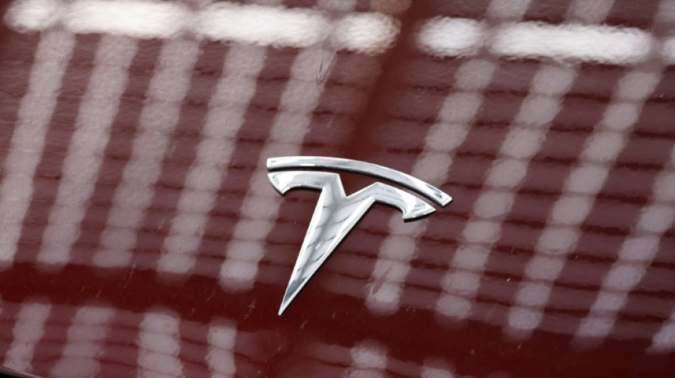 Vendas mundiais da Tesla caem, arrastadas por papel de Musk no governo Trump
