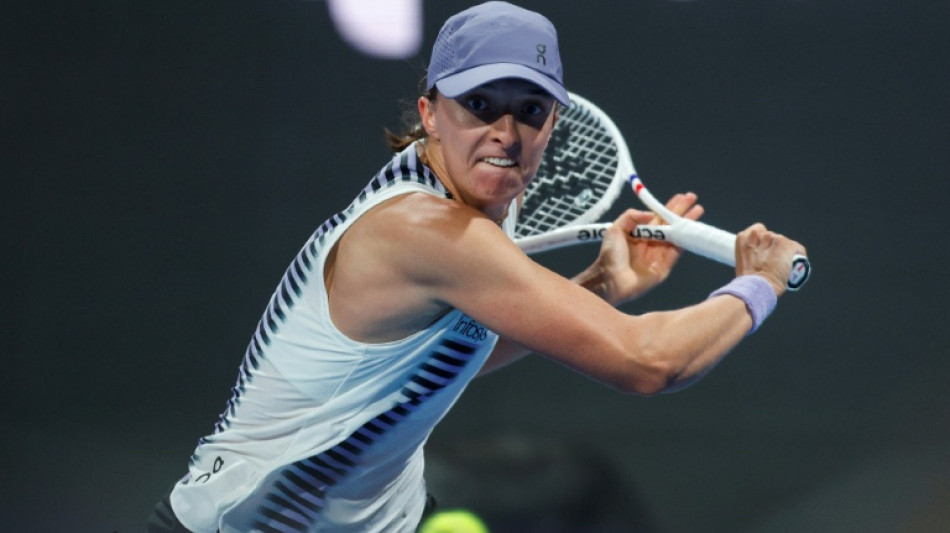 Swiatek fights back to reach Qatar Open quarter-finals