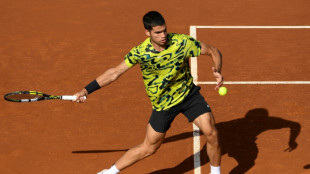 Alcaraz, a octavos del Torneo de Barcelona por la vía rápida