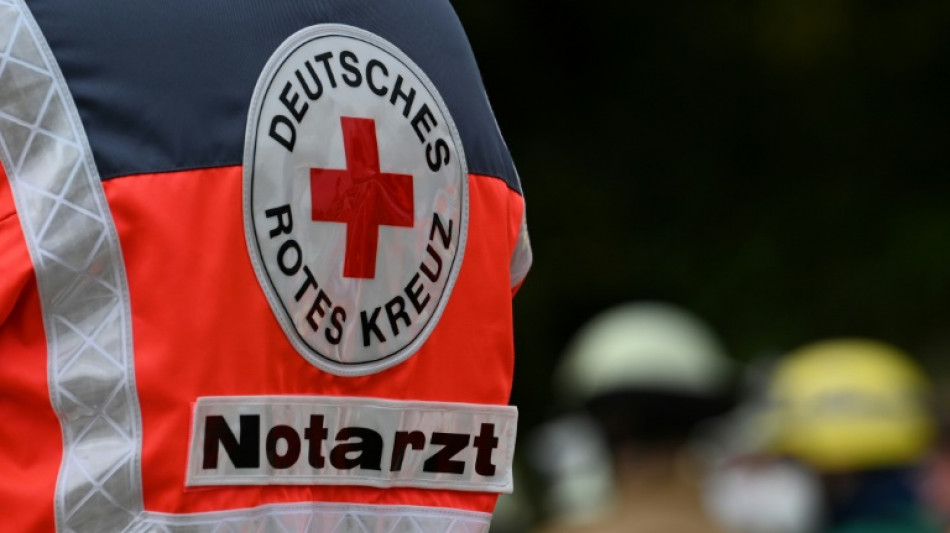 Baden-W&uuml;rttemberg: 23-J&auml;hriger stirbt bei Zusammensto&szlig; von Auto und Zug