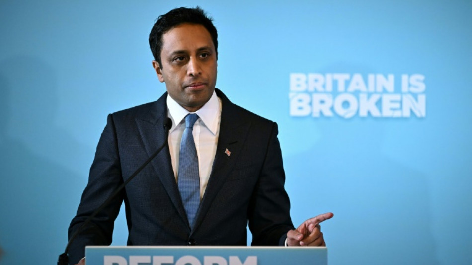 Dimite el presidente del partido antimigrantes británico Reform UK