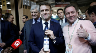 "Franz&ouml;sische Lebensart": Macron will Wein-Exporte steigen 