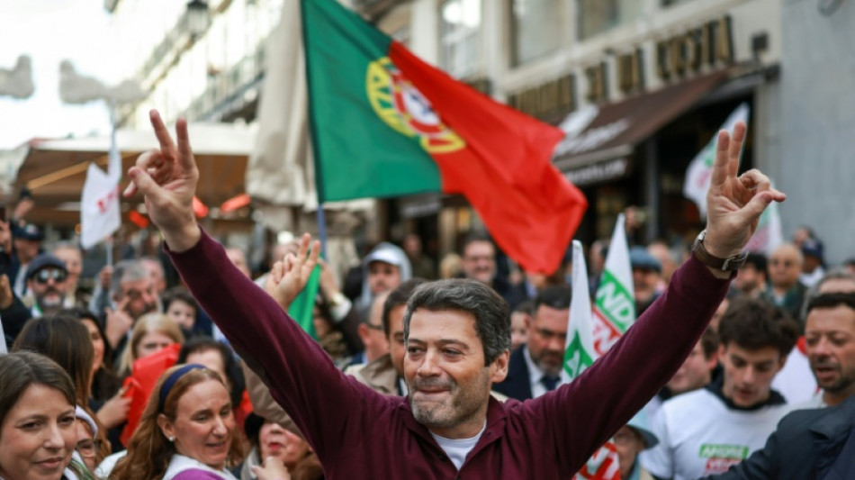 Portugal votes for president with far-right surge expected