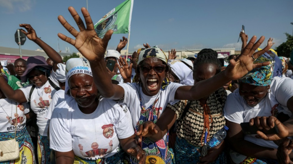 L&eacute;on XIV &agrave; la rencontre des fid&egrave;les et de la jeunesse d'Angola