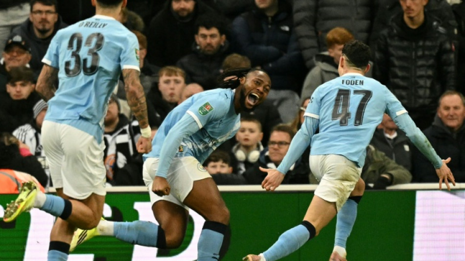 Semenyo an instant hit as Man City close on League Cup final