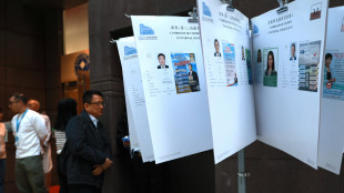 Dopo l'incendio, Hong Kong alle urne per eleggere parlamentari