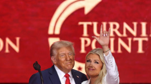 Trump elogia al "gigante" conservador asesinado Charlie Kirk en un gran evento conmemorativo