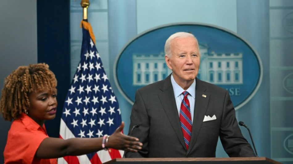 Exportavoz de Biden se va del Partido Demócrata