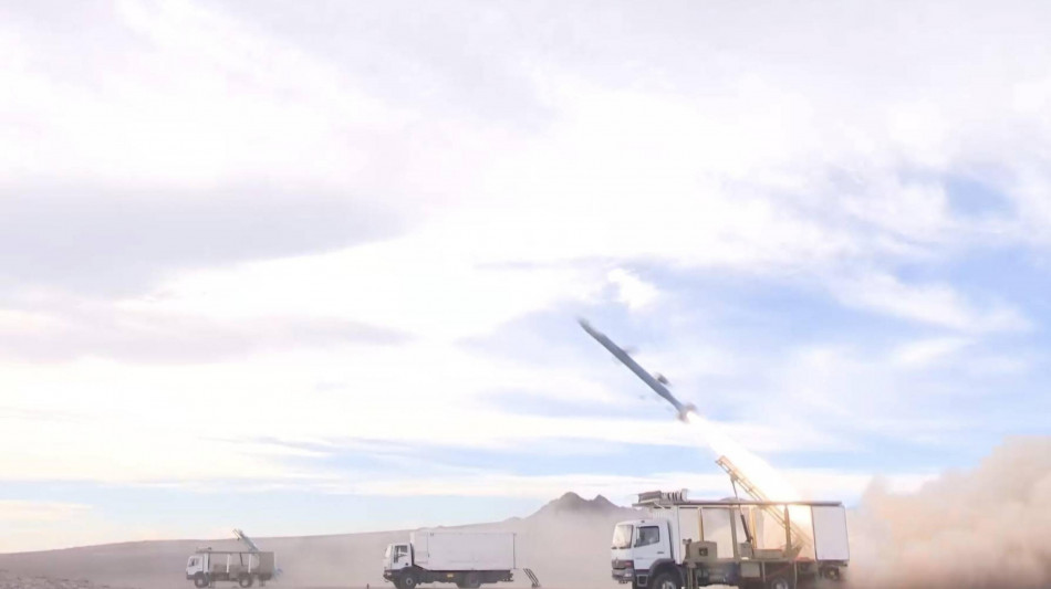 Pasdaran, 'distrutto un aereo Usa che cercava il pilota abbattuto'