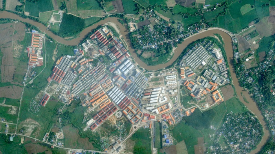 Centros de estafa proliferan en Birmania con internet satelital de Musk (investigación de AFP)