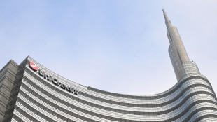 Unicredit record, utile semestre a 6,1 miliardi, alza guidance