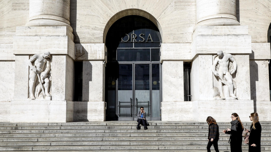 Borsa: Milano prosegue scivolone (-5%) in attesa di Wall street
