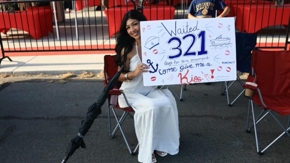 Le porte-avions Abraham Lincoln de retour aux &Eacute;tats-Unis apr&egrave;s un d&eacute;ploiement mouvement&eacute; au Moyen-Orient 