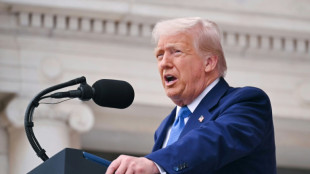 Trump dice que Putin está "jugando con fuego"