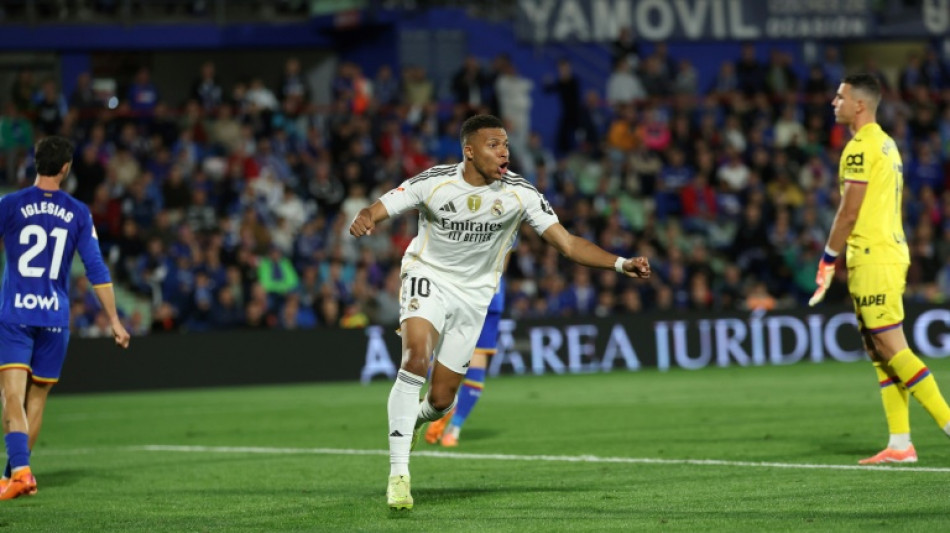 Mbappé decide e Real Madrid vence Getafe para retomar liderança do Espanhol