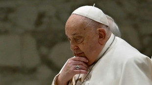 Papst Franziskus mit Bronchitis ins Krankenhaus eingeliefert