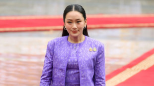 Regierungskrise in Thailand: Regierungschefin entschuldigt sich für Telefonat