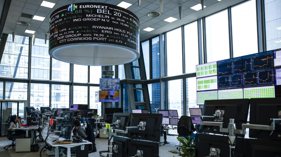 Borsa: l'Europa rallenta con l'incertezza su Hormuz, sale il petrolio