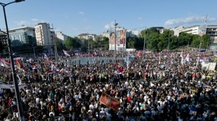 Huge crowds build as Serbian protesters demand early elections