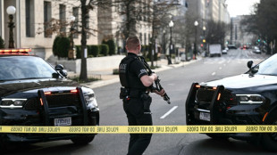 Una furgoneta se estrella cerca de la Casa Blanca y detienen al conductor