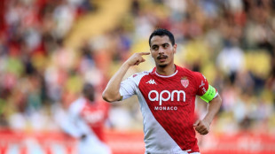 Condenado por agressão sexual, Ben Yedder assina com clube do Irã