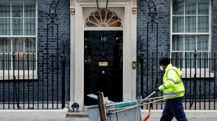 Londoner Polizei leitet Ermittlungen zu Lockdown-Partys am Regierungssitz ein