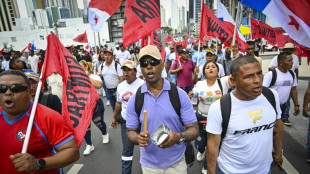 El principal líder sindical de Panamá pide asilo en la embajada de Bolivia