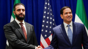 EUA retira presidente sírio da lista de promotores do terrorismo