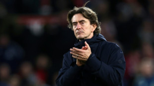 Frank warns squad to be 'grown-up' as Spurs players get Christmas Day off 