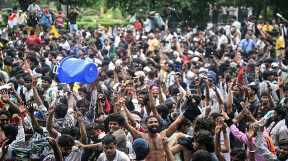 El movimiento de "las cucarachas" logra la dimisi&oacute;n del ministro de Educaci&oacute;n en India